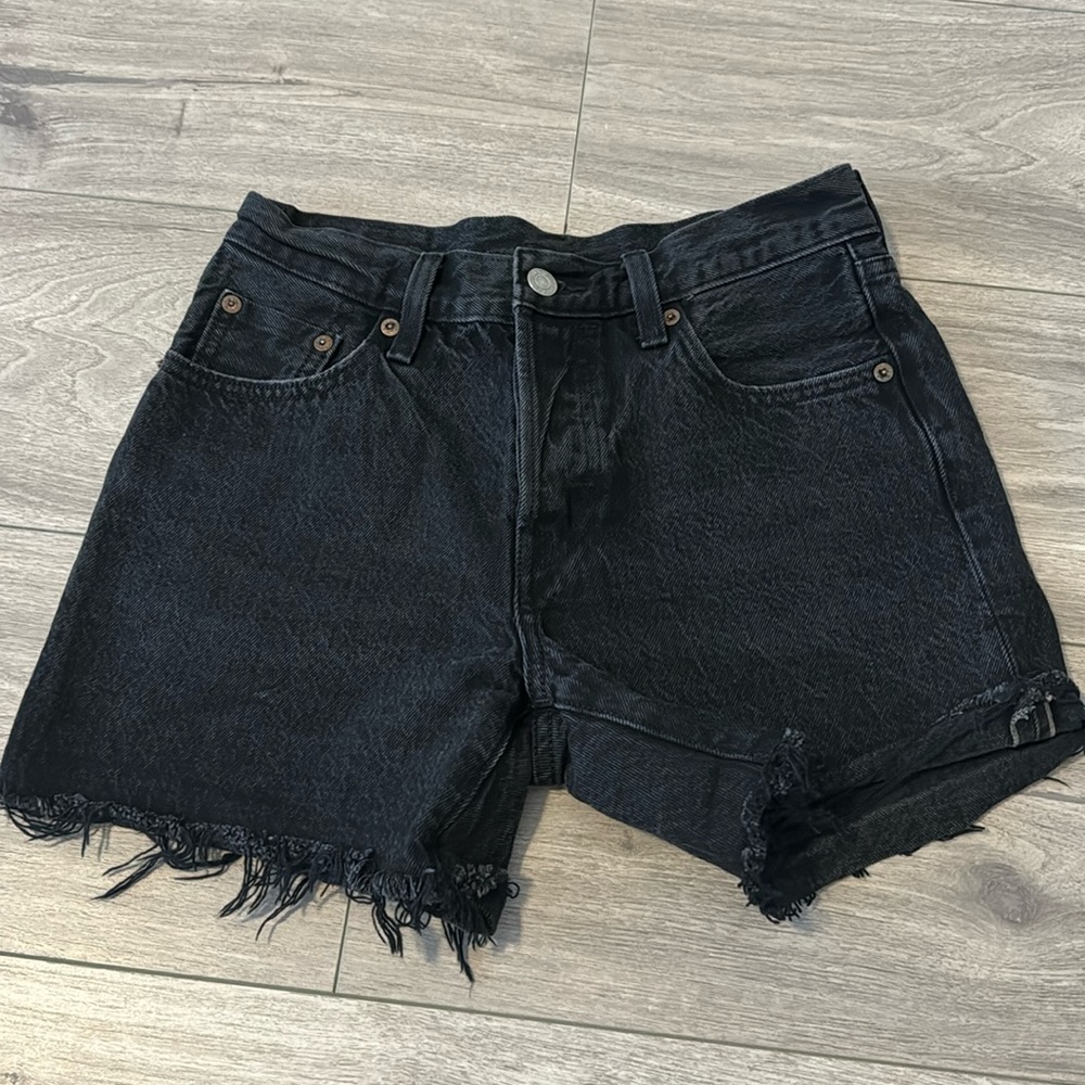 Levi’s 501 black shorts
